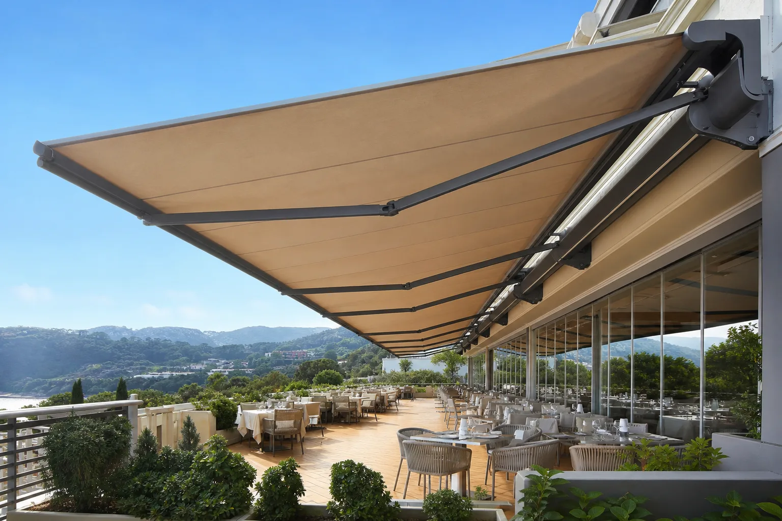 Sirio Gigant Tenda – otvorena tenda sa bočnog ugla
